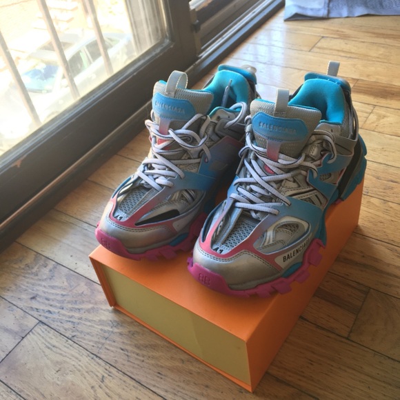 Pink Gray and Blue Balanciagas - Picture 4 of 7